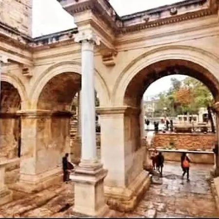 Apartmán Kaleici Benzersiz Donanimli Muethis Teras Keyfi Uygun Fiyat Ev Antalya