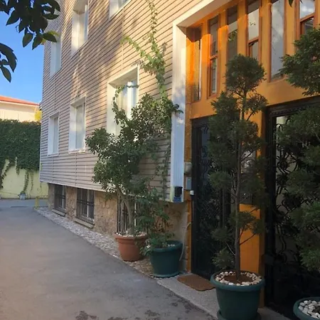 Kaleici Benzersiz Donanimli Muethis Teras Keyfi Uygun Fiyat Ev * Antalya