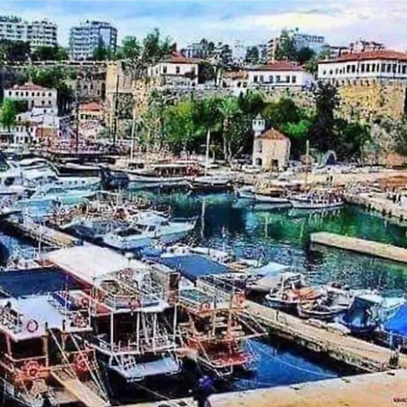 Kaleici Benzersiz Donanimli Muethis Teras Keyfi Uygun Fiyat Ev אנטליה
