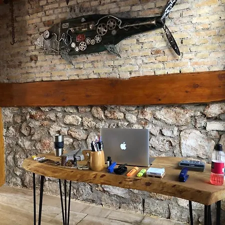 Kaleici Benzersiz Donanimli Muethis Teras Keyfi Uygun Fiyat Ev Apartment *