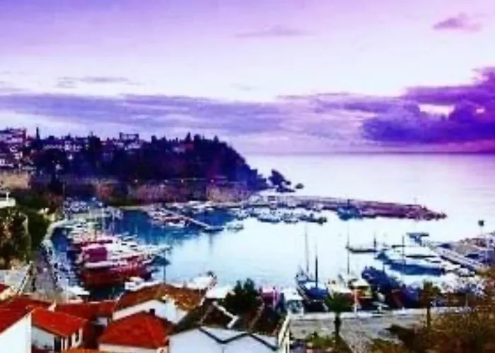 Apartment Kaleici Benzersiz Donanimli Muethis Teras Keyfi Uygun Fiyat Ev *
