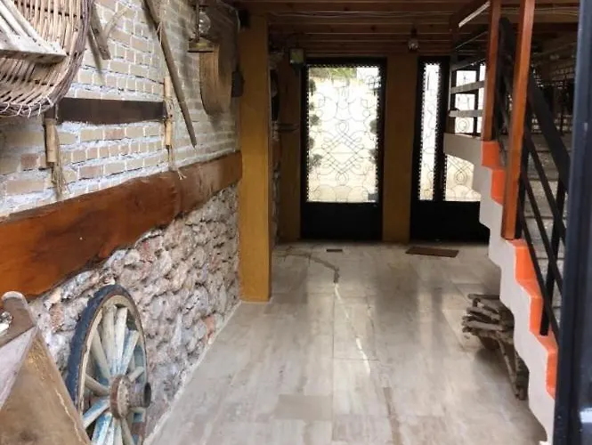 Kaleici Benzersiz Donanimli Muethis Teras Keyfi Uygun Fiyat Ev Antalya