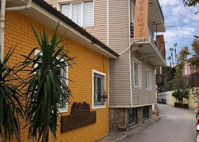 Kaleici Benzersiz Donanimli Muethis Teras Keyfi Uygun Fiyat Ev Apartment Antalya