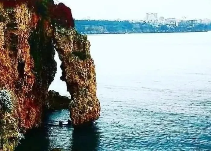 Kaleici Benzersiz Donanimli Muethis Teras Keyfi Uygun Fiyat Ev