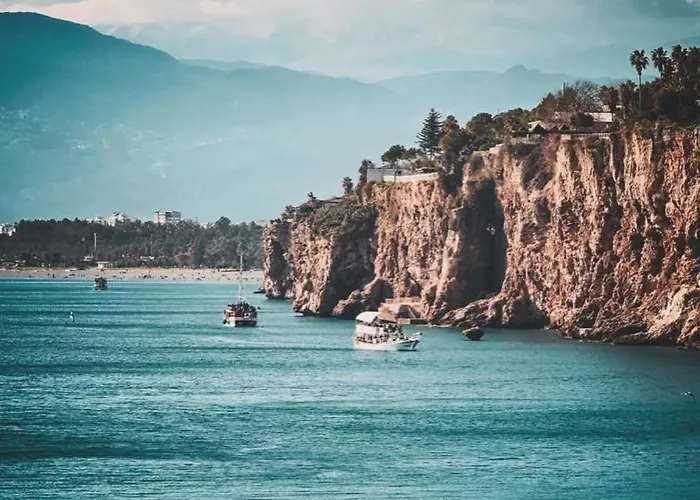 Apartment Kaleici Benzersiz Donanimli Muethis Teras Keyfi Uygun Fiyat Ev *