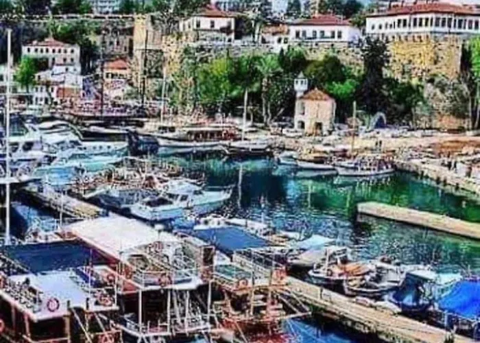 Kaleici Benzersiz Donanimli Muethis Teras Keyfi Uygun Fiyat Ev Antalya