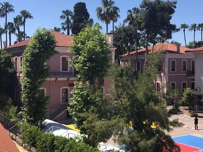 Kaleici Benzersiz Donanimli Muethis Teras Keyfi Uygun Fiyat Ev