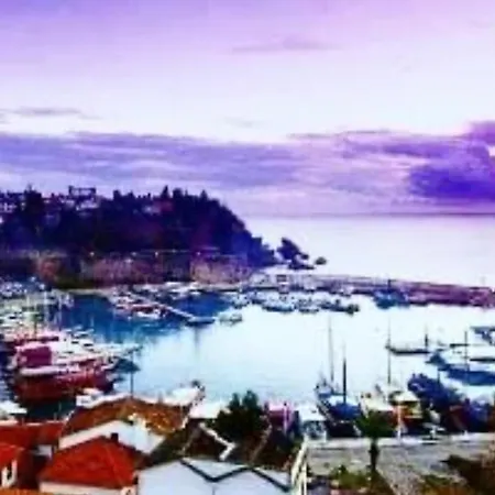 公寓 Kaleici Benzersiz Donanimli Muethis Teras Keyfi Uygun Fiyat Ev *