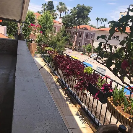 Appartement Kaleici Benzersiz Donanimli Muethis Teras Keyfi Uygun Fiyat Ev