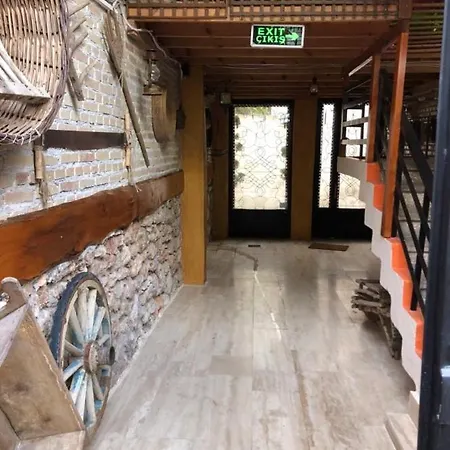 Kaleici Benzersiz Donanimli Muethis Teras Keyfi Uygun Fiyat Ev Antalya