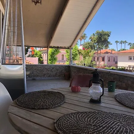 Kaleici Benzersiz Donanimli Muethis Teras Keyfi Uygun Fiyat Ev Apartmán